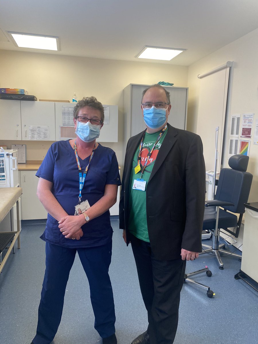 Great to visit Cathy McC at the well-being clinic in Barnet today, what an amazing job you and all you well-being clinic colleagues provide to support the physical and mental health of our service users - THANK YOU! @CathyMcC13 @CFIObehmht1 @DrGarethJ @BarryJDDay @KDerben