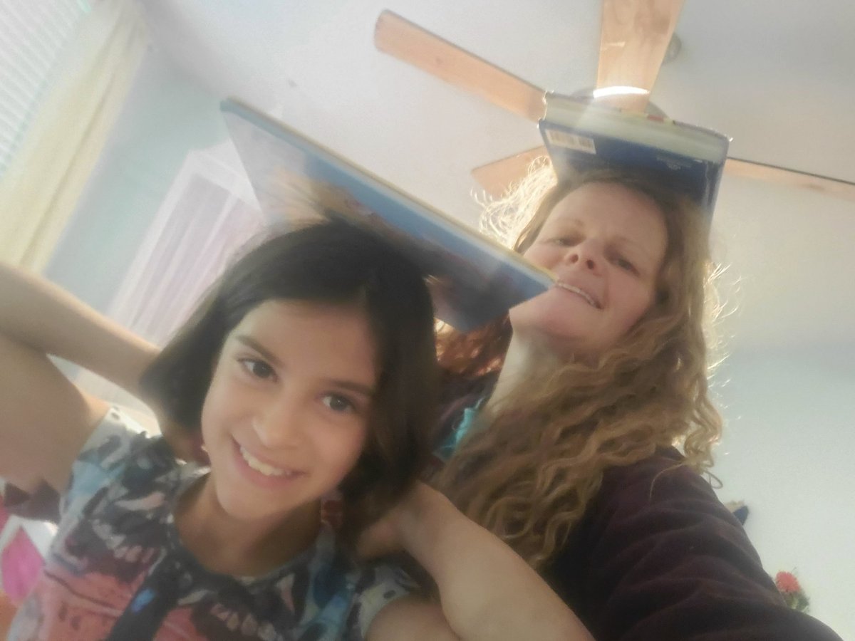 Such a fun Virtual Field Day! Thank you <a href="/gregPE_RSS/">Greg Simpson</a> @SarahCole518 <a href="/MrsBurnettRES/">Kara Burnett</a>! #RESisFramily <a href="/RES_RSSS/">Rockwell Elem NC</a>