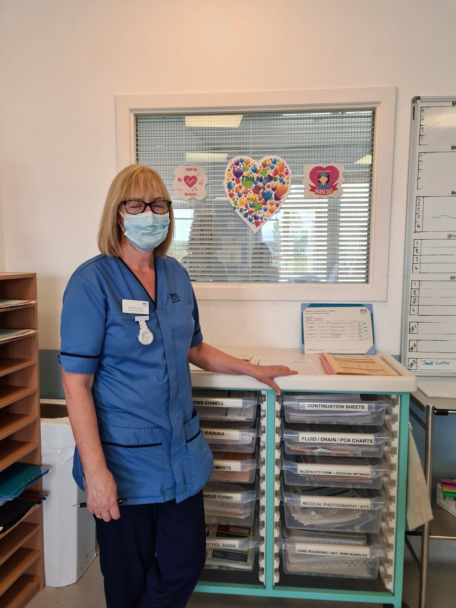janinefletcher's tweet photo. @NHS_Lothian @LothianSjh #InternationalNursesDay2021 #amillionpaths So proud of the SJH and PAEP ATCC teams sharing paper hugs with colleagues to celebrate international nurses day. https://t.co/87QjIPpbrm