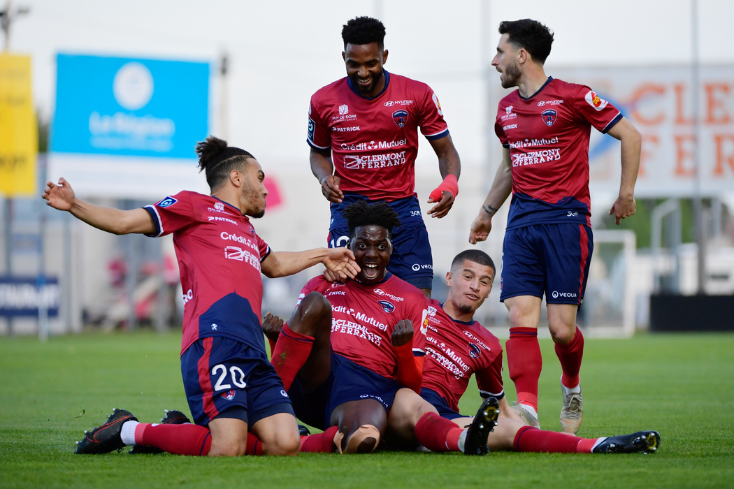 LaMontagne_TDS's tweet photo. Mais oui ! Le @ClermontFoot met un pied et quatre orteils en Ligue 1 ! Ce sera officiel samedi mais c'est quasiment fait !

https://t.co/1MIJCLlDc9 https://t.co/bAx5nwMl8Y