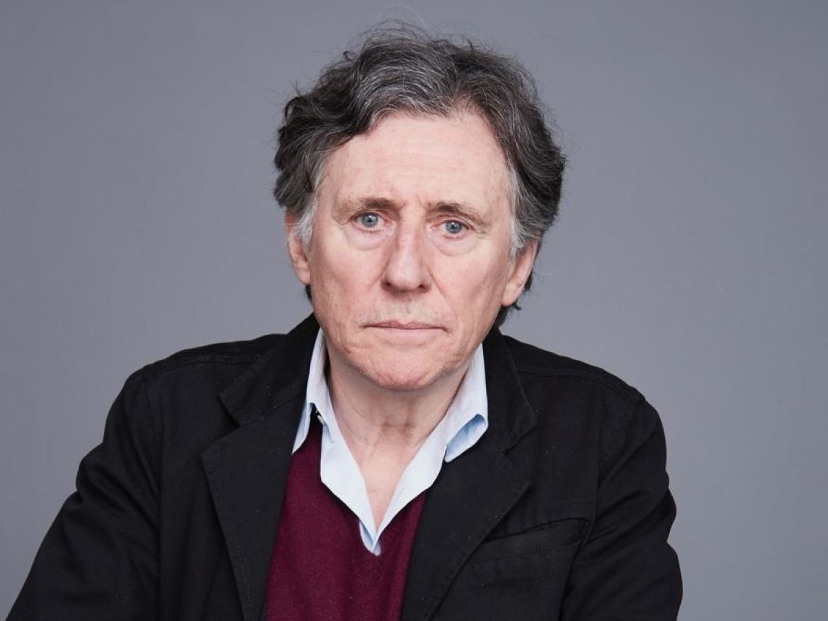 Happy Birthday to Gabriel Byrne who turns 71 today! 