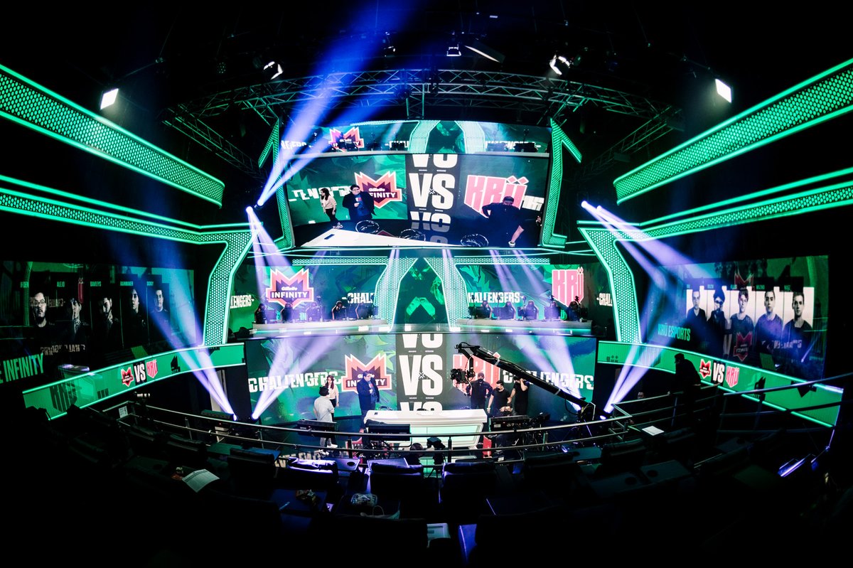 VALORANTLATAM's tweet image. ¡Listos para la Gran Final del #VALORANTChallengers!

Aquí el escenario en el que @Infinitye_sport y @KruEsports lucharán por convertirse en el primer representante de Latinoamérica en un evento internacional de VALORANT #VCT.

Transmisión desde las 15:30 🇨🇴🇲🇽🇵🇪 16:30 🇨🇱 17:30 🇦🇷