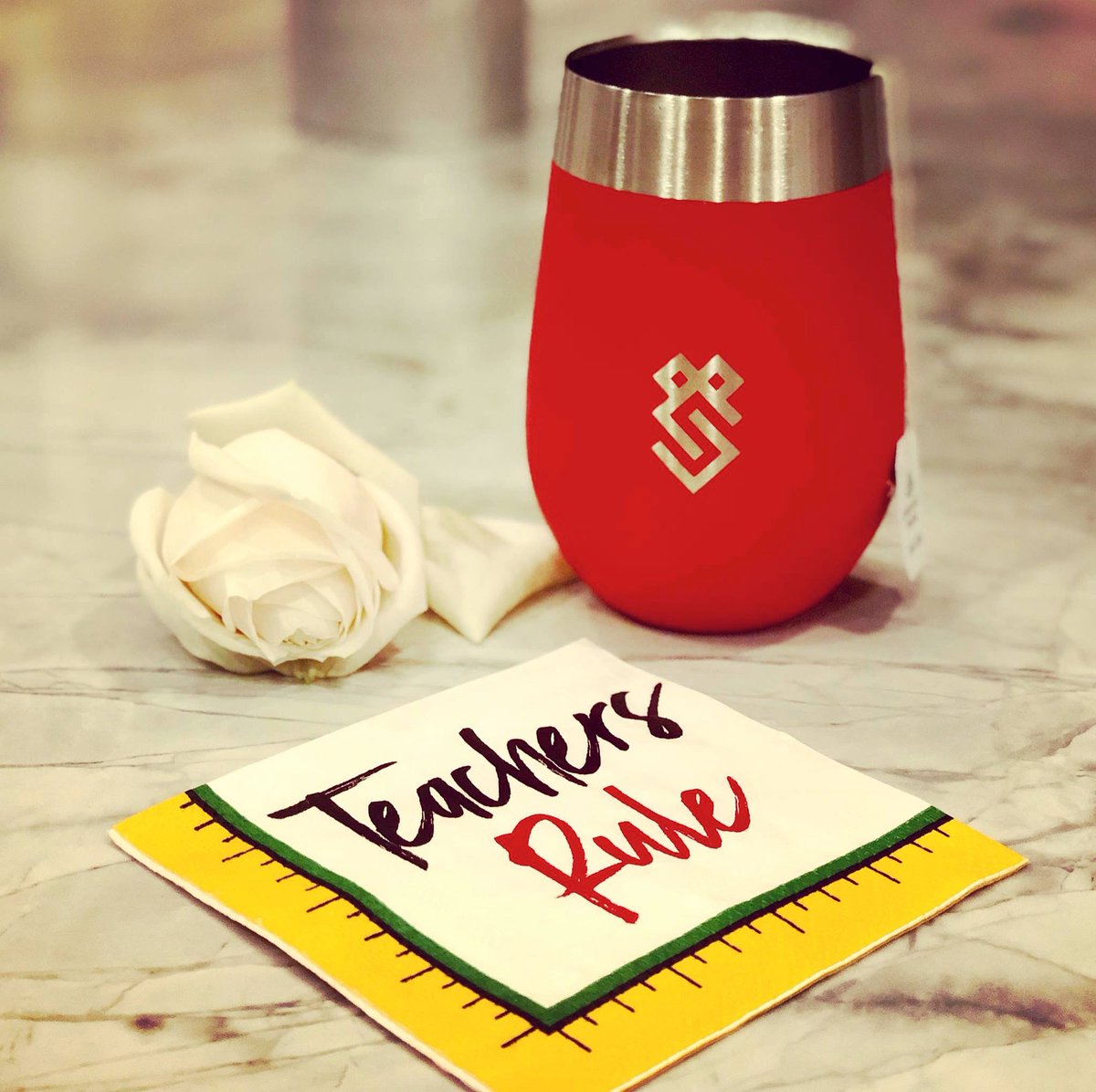 SummitLegacy's tweet photo. Teacher gift ideas ❤️ #Teachers #giftideas #school #ThankYou https://t.co/PG2r1Snjyi
