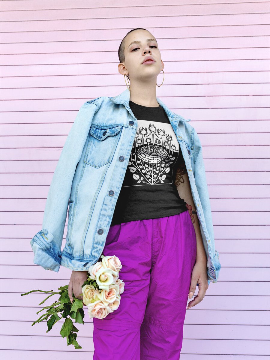 PulpandStitch's tweet photo. Stop and smell the roses. 

#roses #floraldesign #flowersofinstagram #flowers #floraltee #floraltshirt #streetwear #streetwearsfashion #tshirtdesigns #thorn https://t.co/QIfEkyTLAq