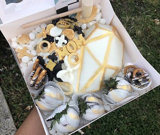 📎

—Publica una foto que había tomado de su mamá <a href="/AutumnRxses/">Phoenix Rose (6M)</a> durante el picnic por el día de las madres que le habían hecho hacia unos días.—