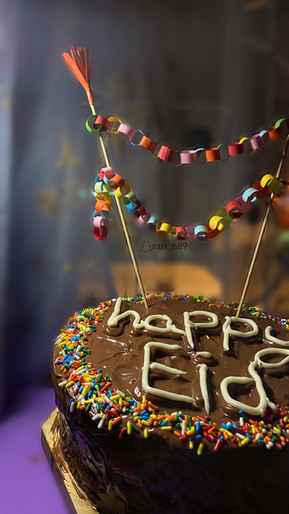 ranen's tweet photo. زينوا الطريق ، عاد العيد🎈             #عيد_الفطر #عيد_سعيد https://t.co/5Hg8gDpnlb