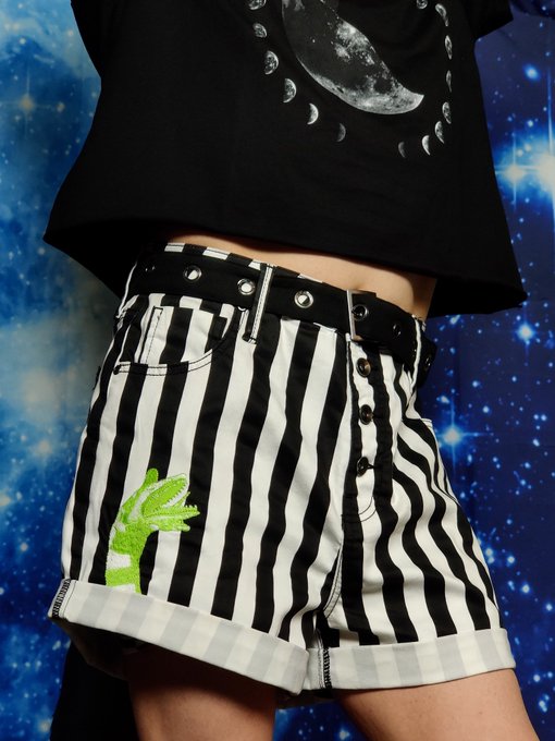 Just wanna show off the outfit itself I really like it ^^ don't you agree? https://t.co/MDyNjERqKz<a href="/tag/femboy"class="tags"><span>#femboy</span></a>