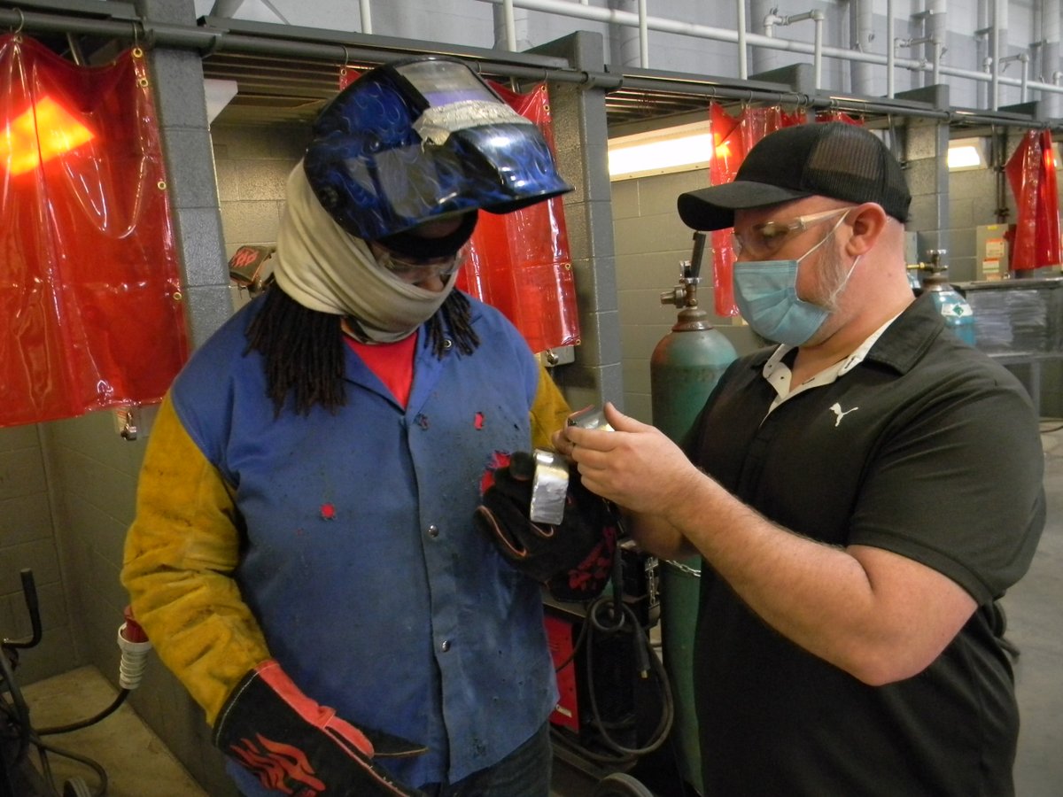 pentacareerctr's tweet photo. 5️⃣0️⃣ students in the Welding program passed their AWS Certification test. Students earned their 12-point Industry Recognized Credential, &amp; demonstrated they have the skills the industry needs. Best of luck as they join the Northwest Ohio workforce. #PentaPride #CareerTechOhio https://t.co/4iULYIIWmK