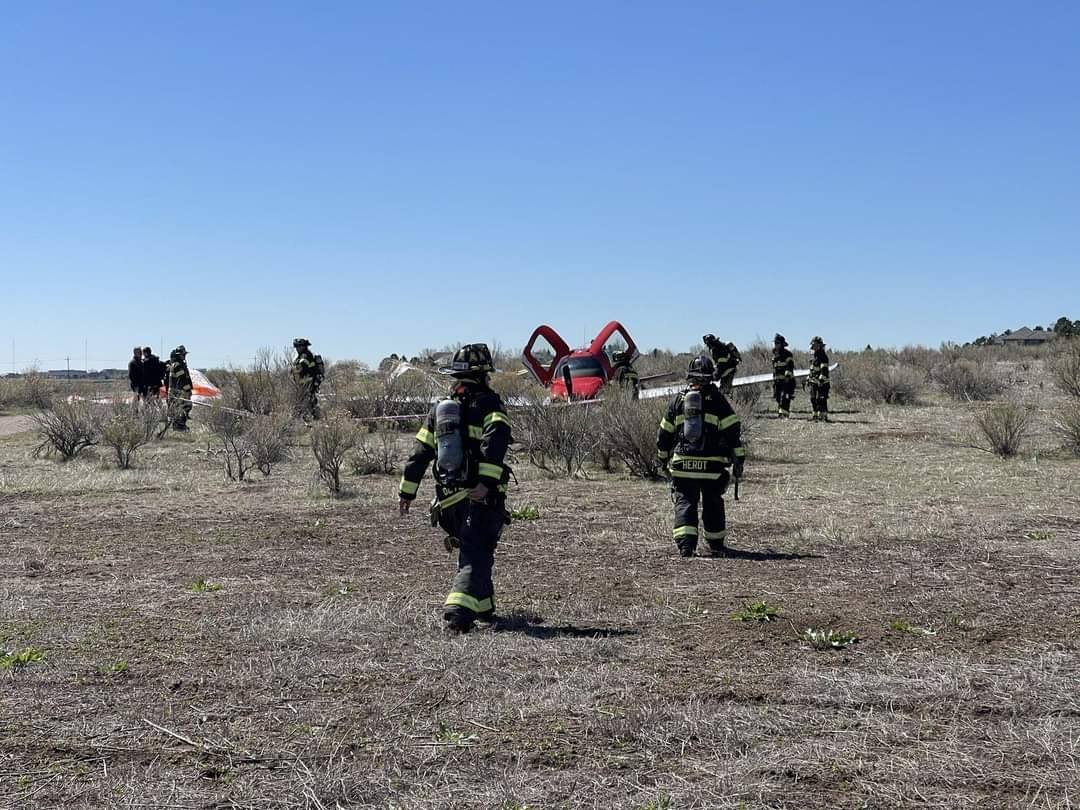 the Cirrus SR22 aircraft pilot's high-speed turn from base leg to final resulted in overshooting the centerline and entering a parallel approach path, leading to a collision with a Swearingen Metroliner.