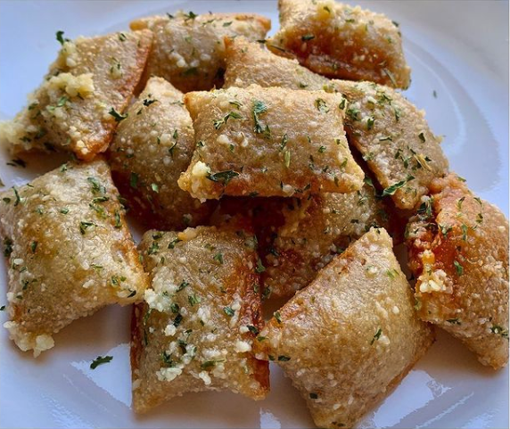 These parmesan garlic pizza rolls live rent free in my head