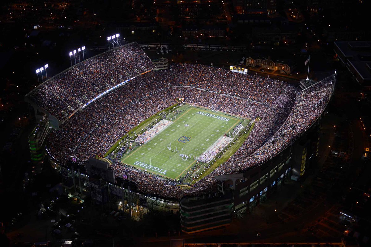 clampsss's tweet photo. Auburn offer 🙏🏾 https://t.co/fEAg8KnD3o
