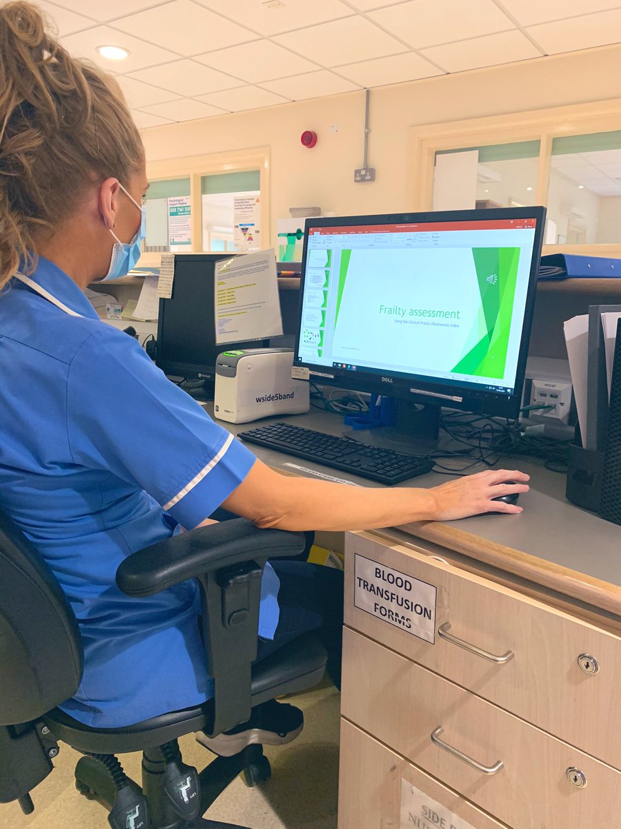 Staff in Ward 3, Waterside hospital enjoying the latest interactive PDSA in the #frailty assessment Quality Improvement project using the #ClinicalFrailtyScale 🤓 #qualityimprovement #QI <a href="/WesternHSCTrust/">Western Trust</a>