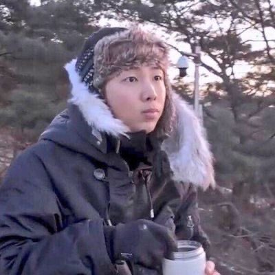kimnamjoonpics's tweet photo. https://t.co/KGzggBLEFH