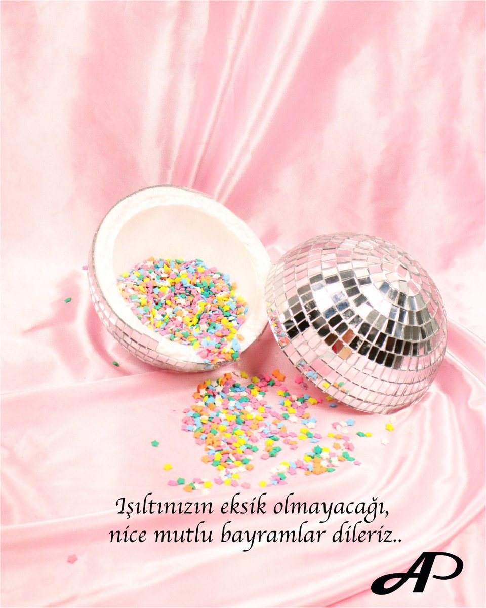 aLLaPuLLa's tweet photo. Bol ışıltılı,sağlıklı,mutlu,huzurlu ve bir arada olacağımız nice mutlu bayramlar dileriz.❤️
Ramazan Bayramınız Mübarek olsun..
#RamazanBayramı #MutluBayramlar https://t.co/M8VFyQQ5ER