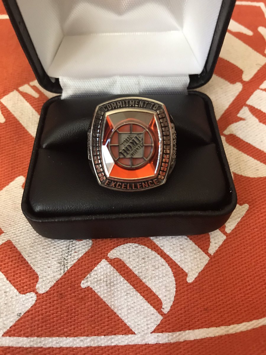 After years of coveting the store manager rings, I finally got one of my own. I have so many to thank for helping me get this. Now it’s time for some diamonds! @alisson_de_lima @THDjulia @THD_SteveMitch @destinykinghd @THD_Jason