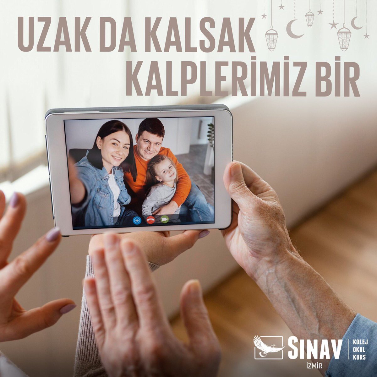 İnşallah Bugünlerde geçecek, bakkal önlerinde oynayan, şeker toplayan çocuklar, büyüklerimize ziyaretler hepsi çok güzel. Ramazan bayramımız kutlu olsun. Tekrar bir arada kutlayacağımız günlere. #bayramınızkutluolsun #BayramaGirerken