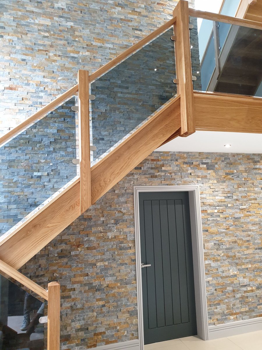TIER® Natural Stone - Contemporary - Autumn creates a perfect finish for this awesome internal feature wall.

#tier #tierstone #naturalstone #stonepanel #stoneveneer #naturalstoneveener #tierstoneuk

Check out our new website: tiernaturalstone.co.uk