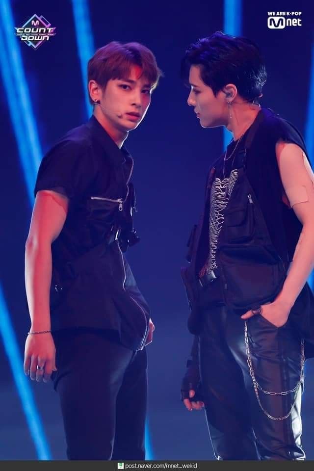 dbnnkk's tweet photo. ทุกคนล้วนมีอดีตที่หอมหวาน.... กุผ่านมันมาได้ยังไงนะ
#ซึงกยอ�� https://t.co/Reg2KupGH8