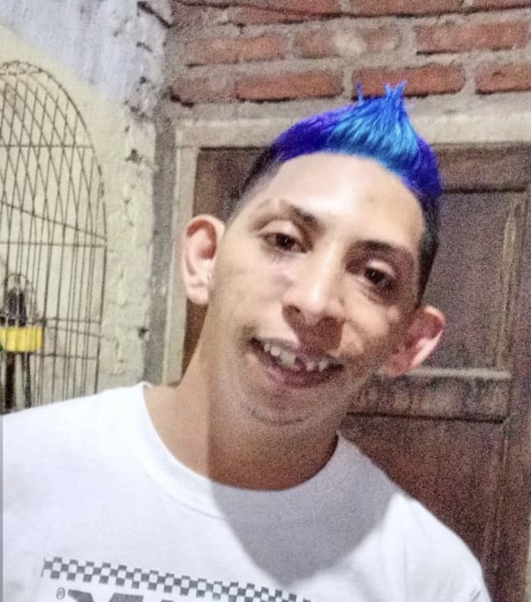 RIQUELMEARDO's tweet photo. Yo           /      La que me gusta https://t.co/RjknDr8zk1