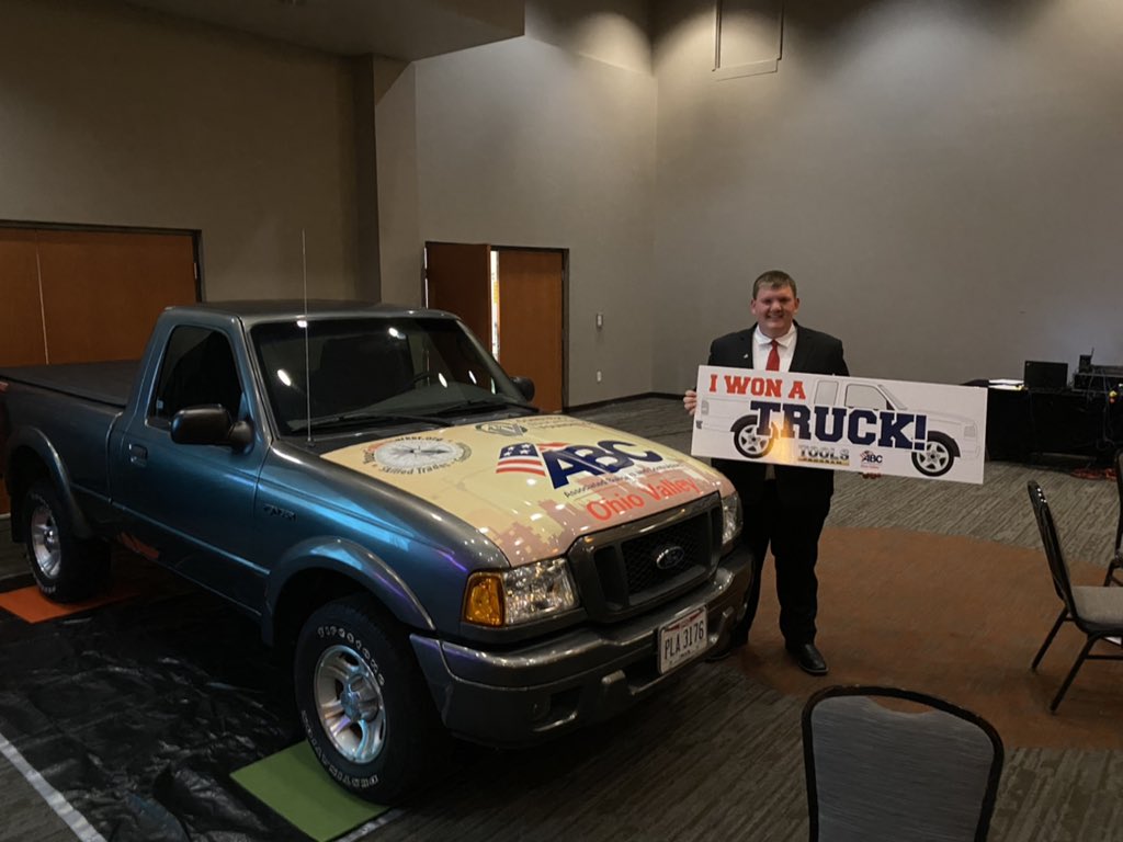 Another great event put on by <a href="/OhioValleyABC/">Ohio Valley ABC</a> tonight as I hosted the Excellence in Construction Gala.  Congrats to this young man, Nicholas Didier from @MVCTC. Pursing a career in HVAC and just won a new truck as a student scholarship achievement!  #ABC2021awards #meritshopproud