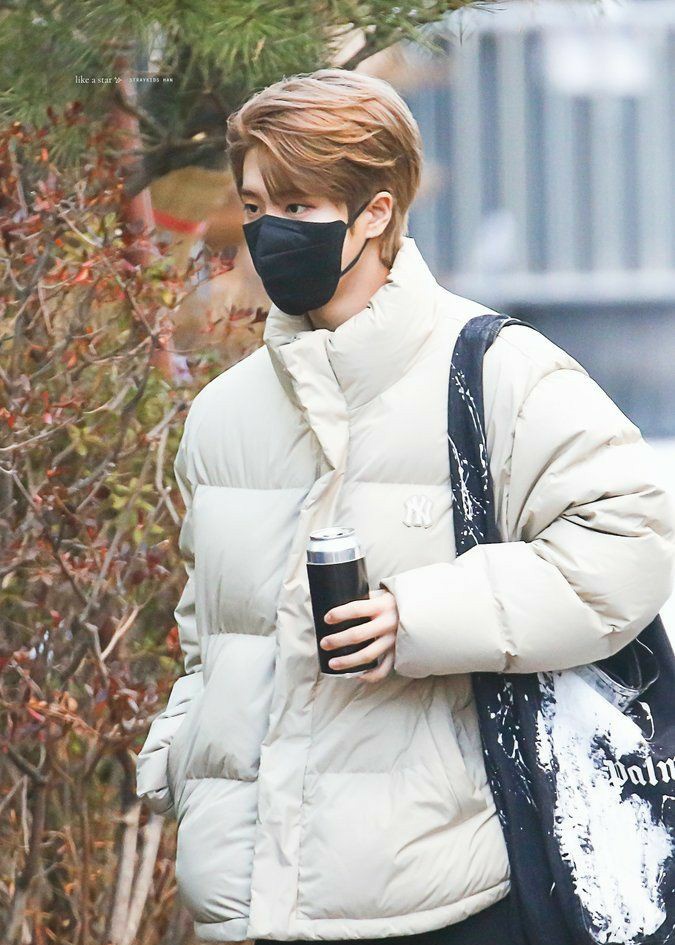 ⠀ 
chase.⠀ posted a sns update.
͏͏͏͏͏͏ ⠀ ⏲ 10:08 am 🗓 051321
͏͏͏͏͏͏⠀ 📍  Mayari Co., Newport
͏͏͏͏͏͏⠀ Boulevard, Pasay City. 

 ͏͏͏͏͏͏⠀ ͏͏͏͏͏͏⠀   ❛nakalimutan kong may pasok pala 😭❜
͏͏͏͏͏͏⠀ 
͏͏͏͏͏͏⠀