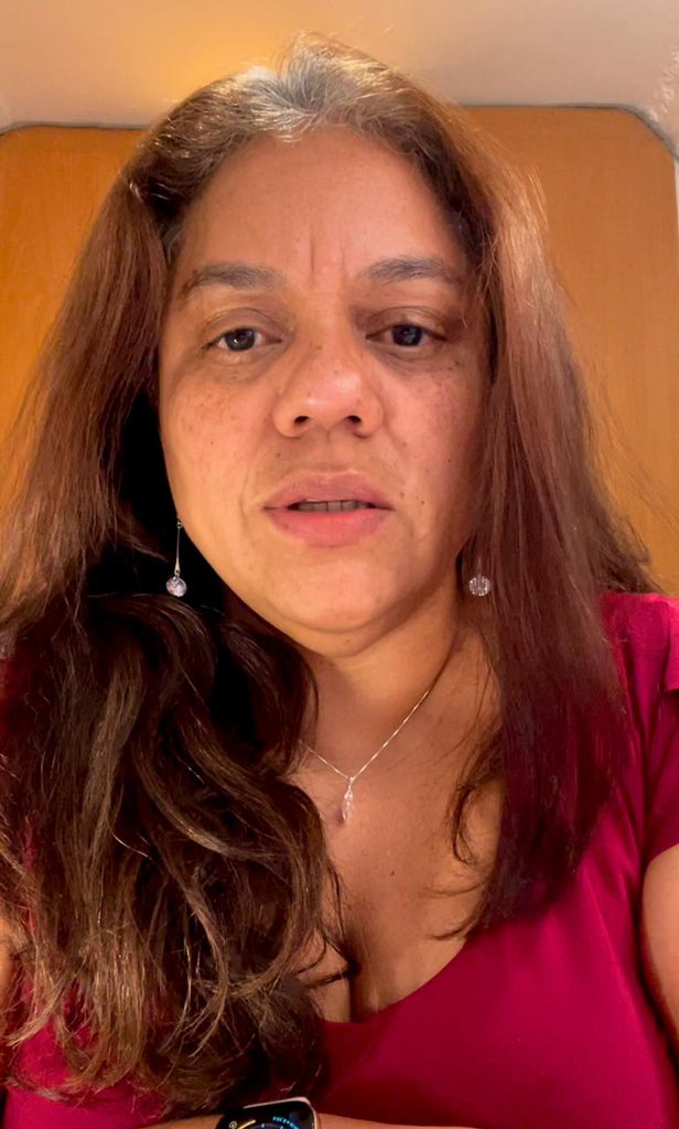 AstroGLARG's tweet photo. ¡¡FELIZ DÍA A NUESTRAS MATEMATICAS!! 📚📖📐🧮♥️ Desde la carrera de matemáticas tenemos nuestra referente femenina Eddy P.   Les extendemos un caluroso saludo a todas.  @PujCiencias https://t.co/I8qIiFiozy