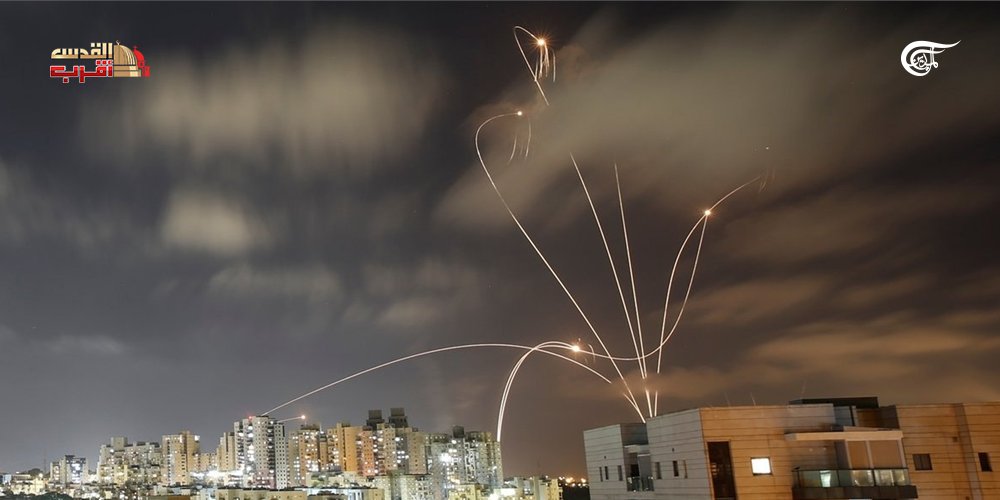 صور تظهر الرشقات الصاروخية التي أطلقتها المقاومة الفلسطينية من #غزة باتجاه مستوطنات الاحتلال مساء أمس.

#القدس_أقرب
#غزة_تنتصر_للقدس 
#غزة_تنتفض 
#القدس_تنتصر 
#غزة_تحت_القصف 
#GazaUnderAttack #Palestine