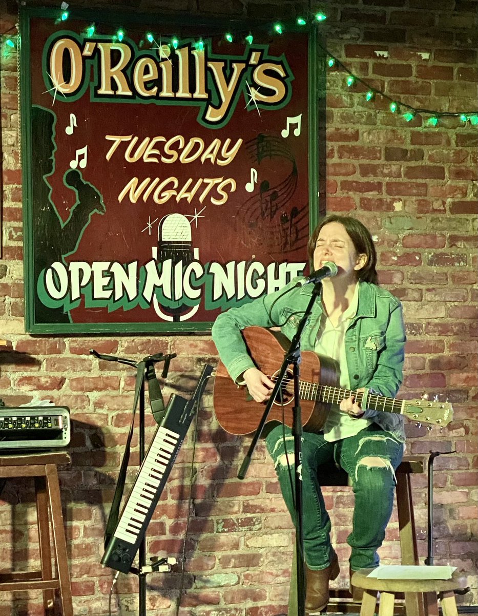 oreillys_pub's tweet photo. It’s Wednesday Night ⁦@oreillys_pub⁩ and it’s Women of the Rock on stage now is Vicki Morgan, followed by Clare Follett &amp; Aubree Lambe. Vickie is doing all originals (amazing) her songwriting &amp; performance is wicked!! 
Cone out &amp; join us, kitchen is open until 10pm https://t.co/oB6aSrCa2d