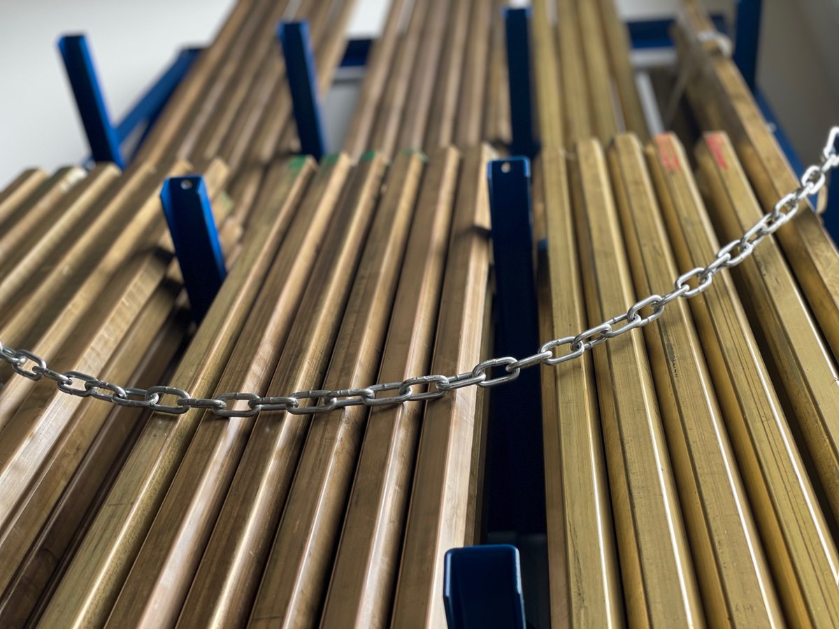 TheoWanne's tweet photo. All the brass we use for our metal mouthpieces is lead-free! We just got a new shipment today, and this pic was too cool not to share! Do you want to see more "behind the scenes" pics or video? Put your requests in the comments!

#saxophone #mouthpieces #madeintheusa https://t.co/BXbKyvSuxG