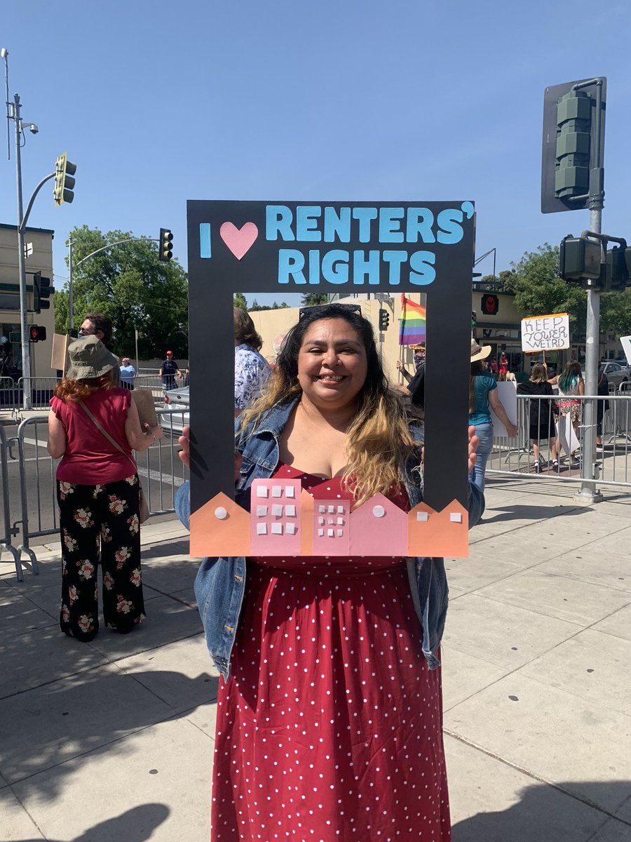 HousingFresno's tweet photo. It has been 204 days and the Right to Counsel proposal still has not passed. We support Fresno renters wanting more for our community! #FresnoRTC #StopEvictions #RightToCounsel https://t.co/oujLmJQY36