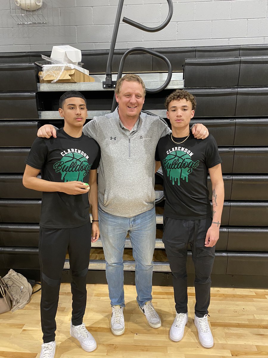 Proud of <a href="/AaronOvalle22/">Aaron Ovalle</a> and <a href="/kwall0400/">kainan</a> for signing to continue their education and basketball careers at Clarendon College!