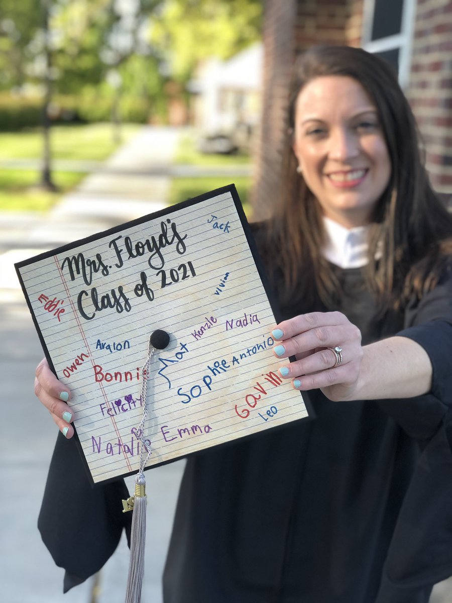 floyd4edu's tweet photo. Doing BIG Things 👩‍🎓 #lifelonglearner #rowanalumx2 #tatemtweets @colls_tatem https://t.co/hIWBLi70k3