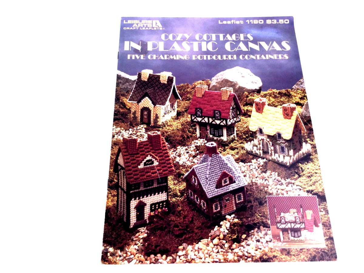 chestnutcrochet's tweet photo. Sharing for Kate Duvall on Etsy
Really love this, from the Etsy shop 2Fun4Words. https://t.co/gXqR1fQjWH #etsy #cozycottages #plasticcanvas #needlepoint #miniaturehouses #christmasvillage #leisurearts1190 #cottage #3dhouses #craftwithkids https://t.co/silWnAqTpH