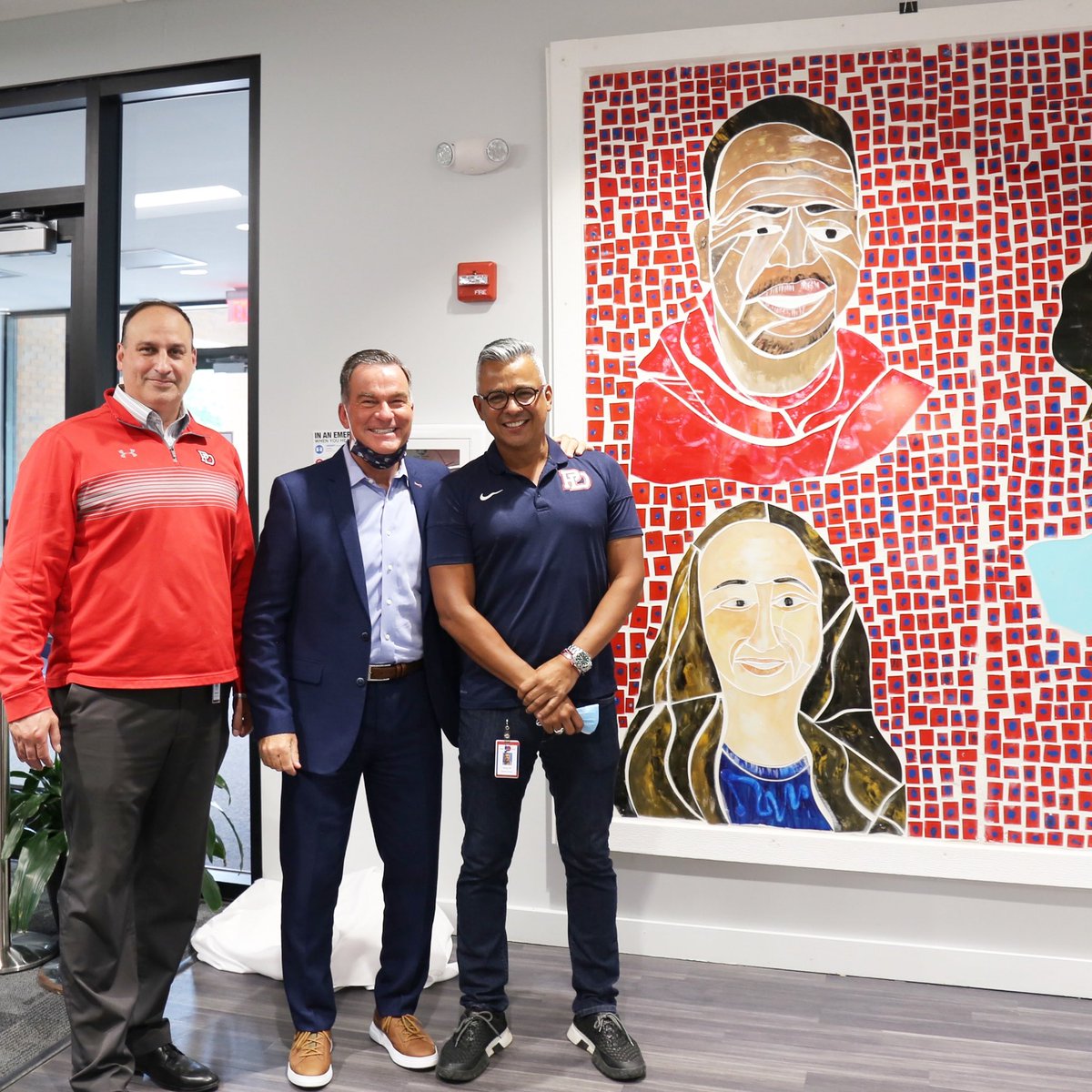 EdwinGil's tweet image. Leadership is lifting a person’s vision to high sights, the raising of a person’s performance to a higher standard, the building of a personality beyond its normal limitations. —Peter Drucker. Thanks @gcowlishaw and @magnoncharlotte for all the support during this great journey.