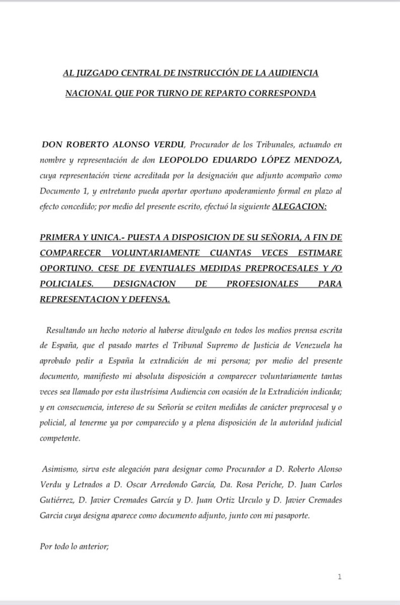 leopoldolopez's tweet photo. Ante la persecución de la dictadura de Maduro, ahora reflejada en una solicitud ilegal de extradición, una vez más me pongo a disposición de la justicia; en esta oportunidad de un país con instituciones democráticas, separación de poderes y justicia, en la cual confío plenamente. https://t.co/jMg7hDRhFJ