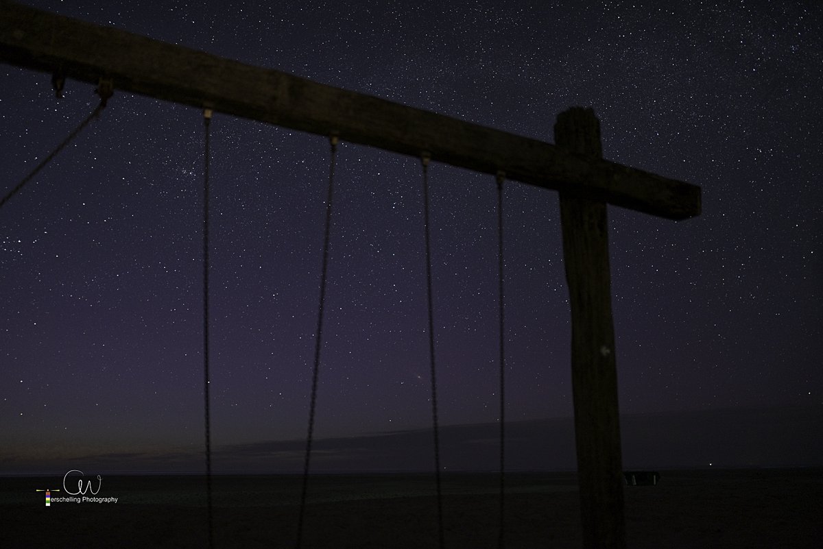 #auroraborealis with purple colors as seen on the Dutch island #Terschelling tonight. #poollicht #aurora <a href="/poollicht/">Poollicht Urania</a> @NoorderlichtNL <a href="/TamithaSkov/">Dr. Tamitha Skov</a> <a href="/PoollichtBE/">Poollicht België</a> <a href="/OmropFryslan/">Omrop Fryslân</a> <a href="/NOS/">NOS</a>