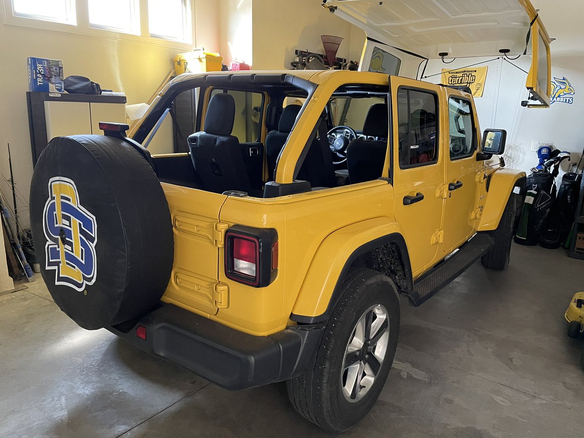 DougGoodale's tweet photo. All JACKED up and nowhere... I mean Frisco to go!! #gojacks @GoJacksFB https://t.co/6MIsQBFh1y