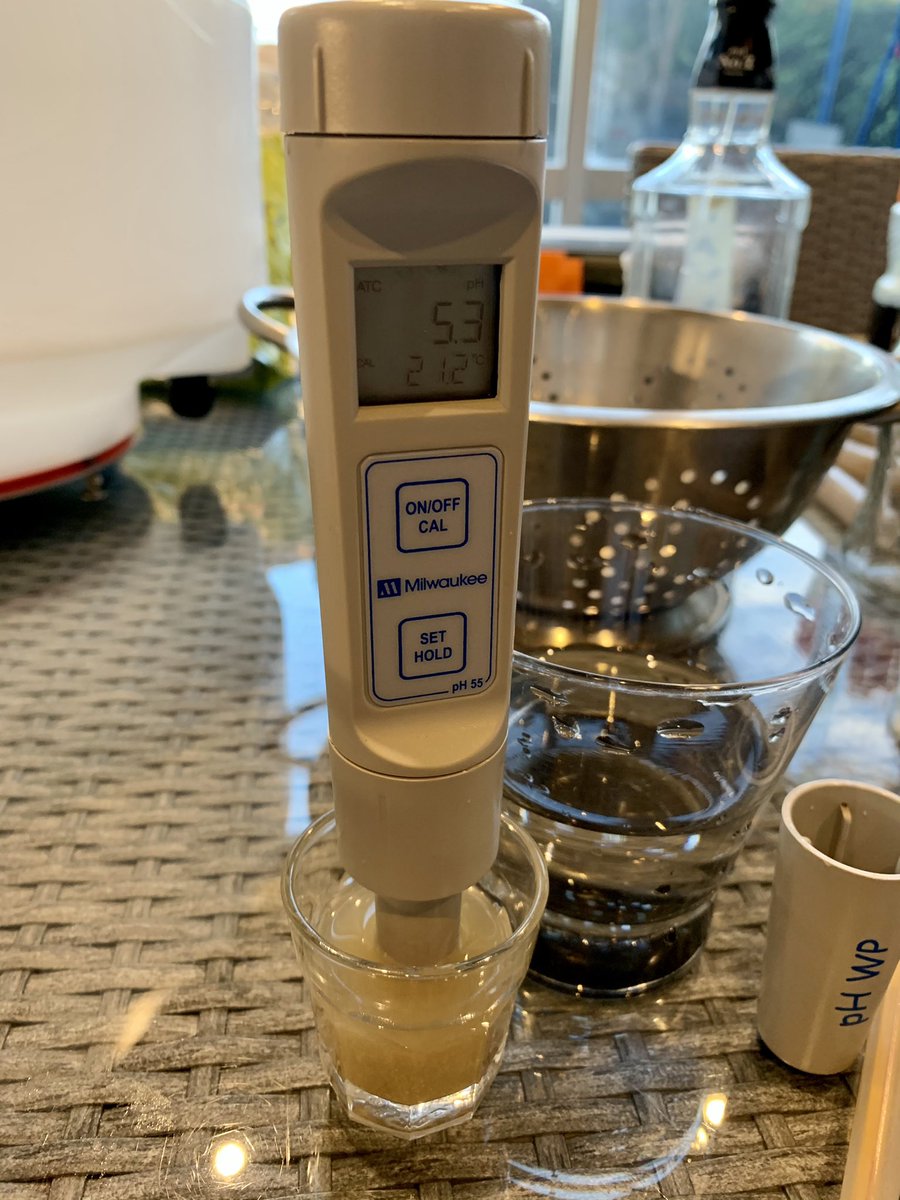 PachaBeer's tweet image. Volvimos a lupular... Hazy India Pale Ale (BSG-2020-GI-E), con una D.O.: 1062, lúpulo Herkules y Cascade 4gr/lt todo en whirlpool a 85 grados, 5ta reutilización de levadura New England de Lallemand, a fermentar... 🍻!!!