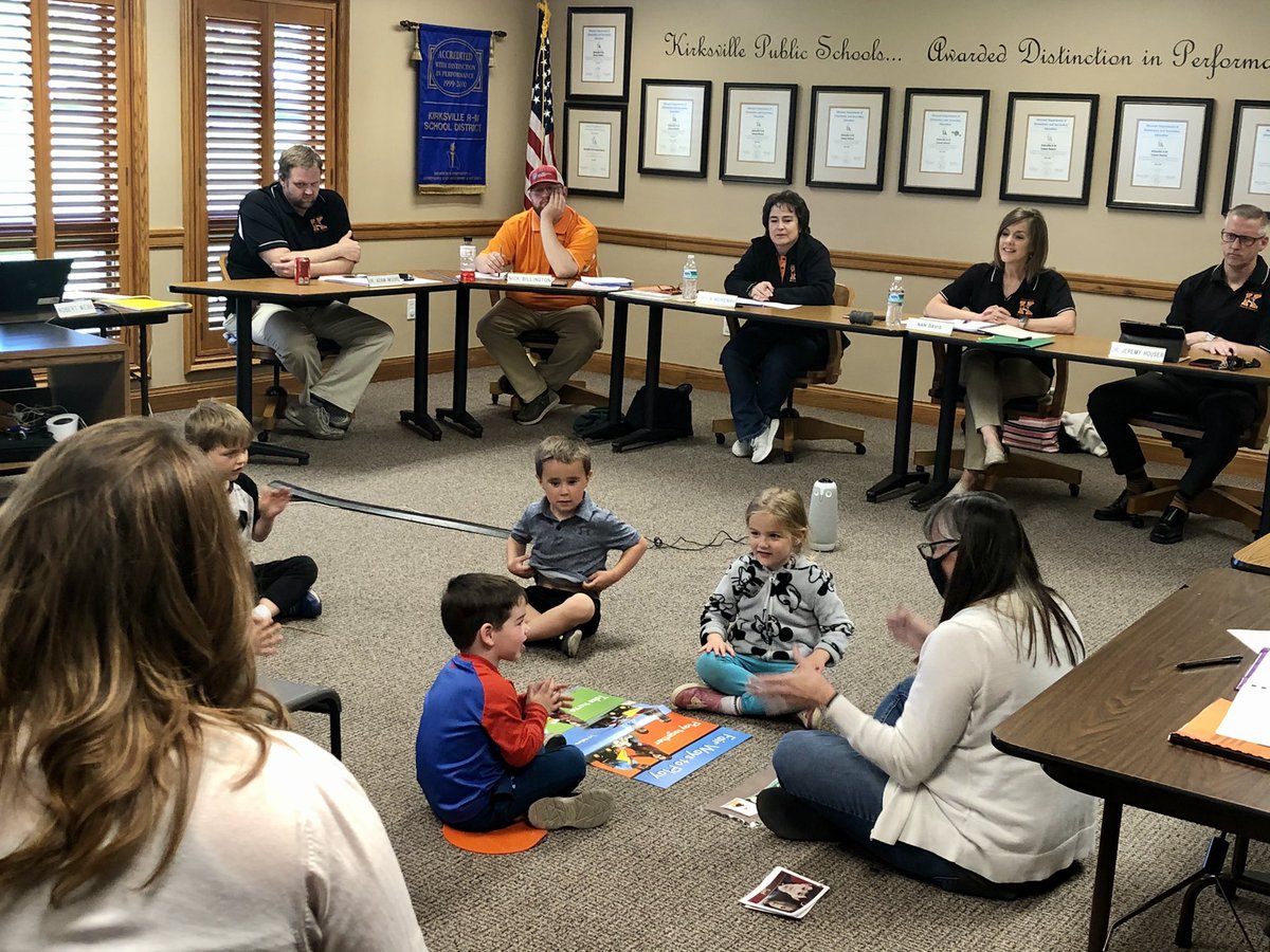 KVRIIITigers's tweet photo. What a treat from @KVECLC students tonight demonstrating the Cub Chat Curriculum for the Board.  You are AWESOME! #KVPROUD🐅 https://t.co/55P5trEjFq