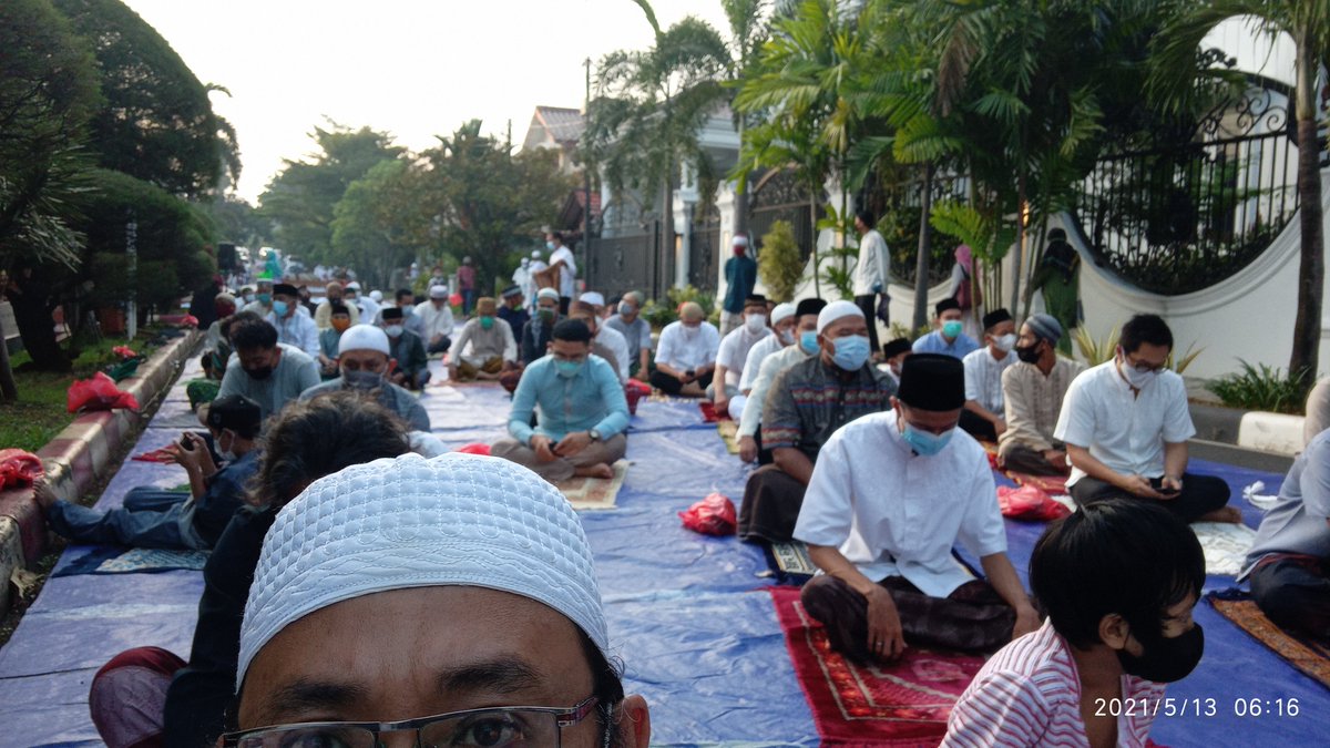 Allahu Akbar
Allahu Akbar
Allahu Akbar

Laa Ilaaha IllaLlahu Allahu Akbar

Allahu Akbar
Wa Lillahi l-Hamd

Indonesia 🇮🇩
#EidMubarak 
#IdulFitri