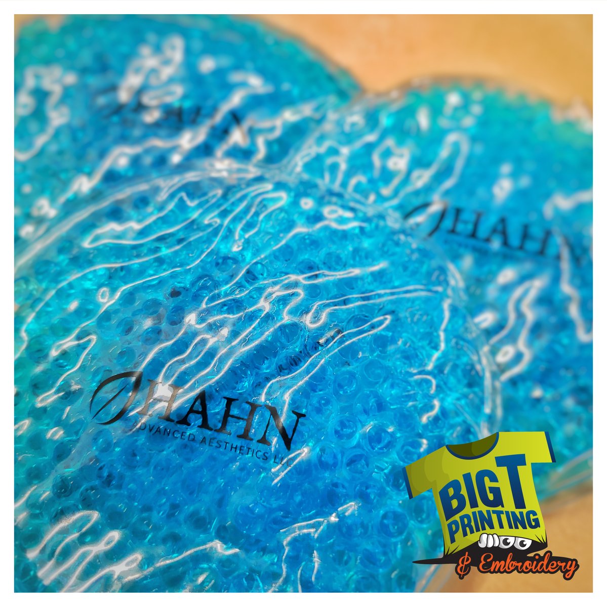 BigTPrinting's tweet photo. When we say that we can get almost any promotional item- we’re not joking! Everyone needs an ice pack from time to time and now you can have branded ones. If you’re looking for some 🧊cool 🧊items to brand, we can help. Give us a call today! https://t.co/mWBzHBIA1g