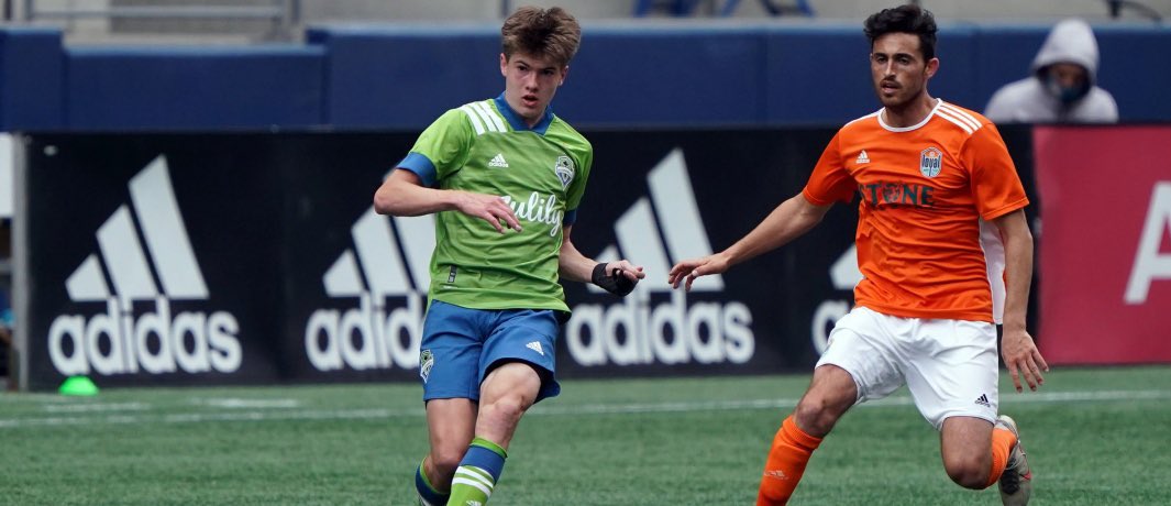 ⚽️💚💙 Congratulations to Seattle United alum  Reed Baker-Whiting on signing with the <a href="/SoundersFC/">Seattle Sounders FC</a> first team!! #SeattleUnited