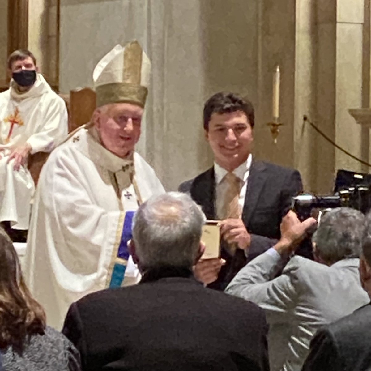 DeSmetJesuitHS's tweet image. Great night celebrating the Archbishop May Service award recipients of the @archstl with @abp_rozanski 

Congratulations senior Nick Winter and #ThankYou for setting the example of being a #Man4Others #AMDG #curapersonalis