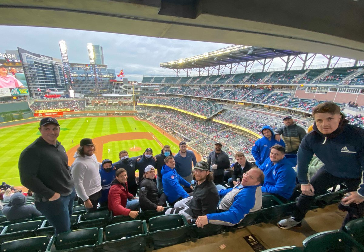 From one Toronto team playing south of the border this season to another, we're proud to be cheering on our hometown <a href="/BlueJays/">Toronto Blue Jays</a> in our temporary home of Atlanta tonight! Go get 'em, Jays! 

#ArrowsUp x #WeAreBlueJays