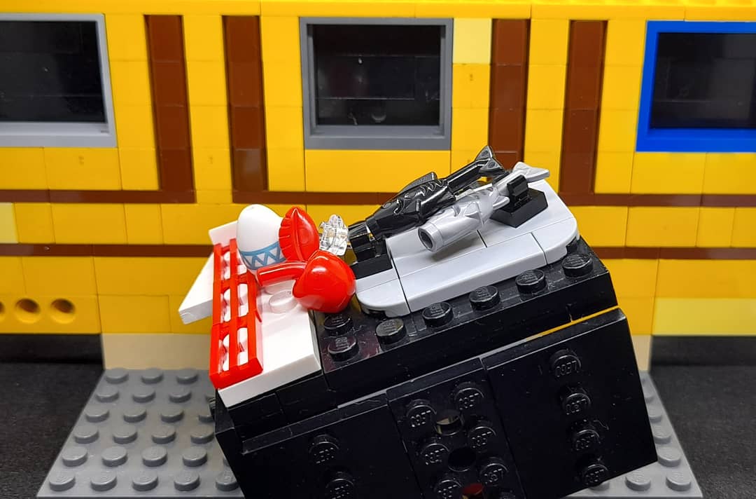 mog21's tweet photo. Happy birthday Georges #Braque born #OTD 13 May 1882 here is Black Fish reinterpreted in @LEGO_Group after original @CentrePompidou #georgesbraque #blackfish #stilllife #naturemorte #rebuildtheworld #LEGO #cubism #abstractart #Abstract #arthistory #modernart #fish #pictureplane https://t.co/7ISHGyWGzj