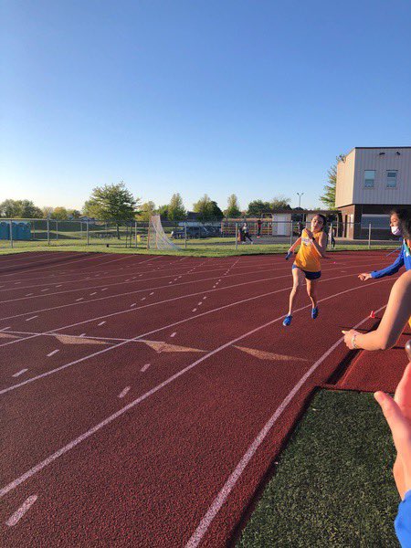 SandburgGirlsTF's tweet photo. More pics from a perfect night in Lockport. https://t.co/4s9t9IXhfT