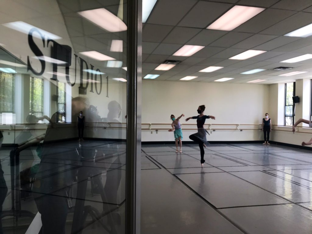 WGME's tweet image. Portland Ballet is performing live in front of an audience for the first time in over a year: bit.ly/3fcnwXa