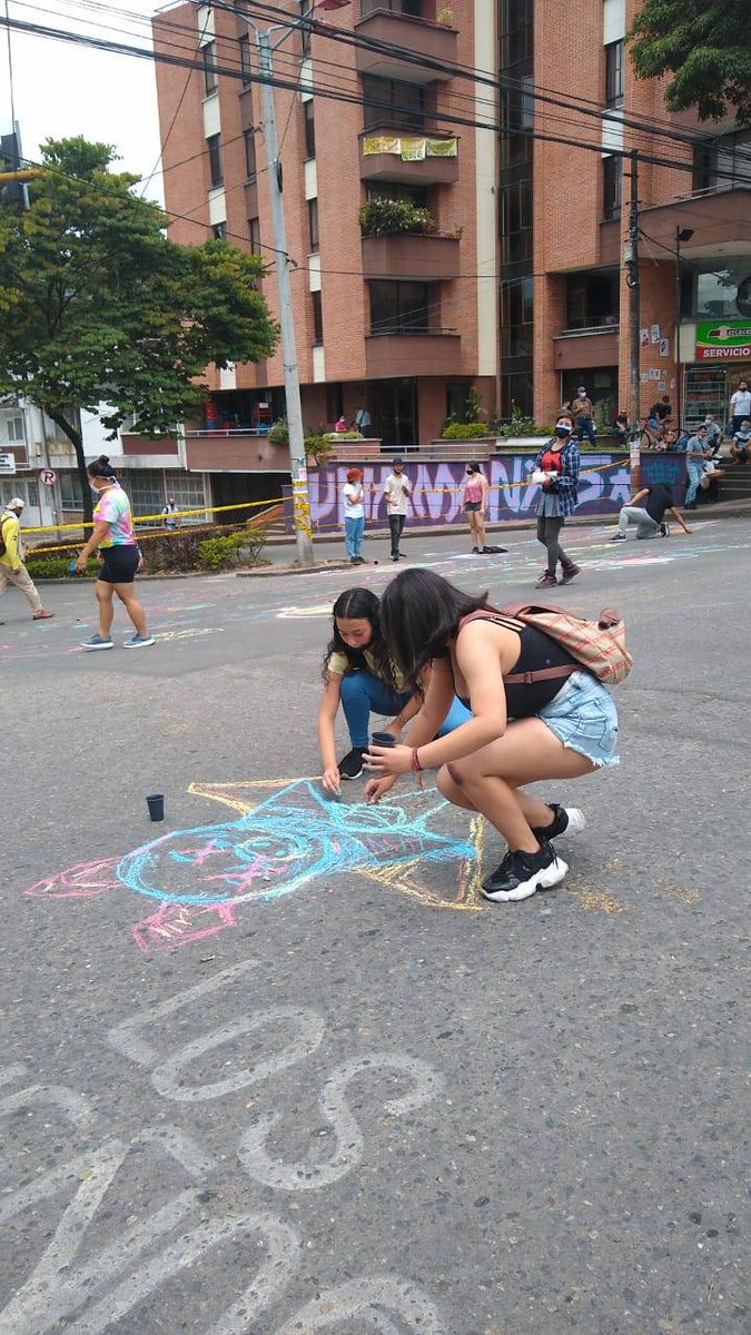 artes_ut's tweet photo. Cr. Patricia Cervantes 
.
.
.

#ColombiaEnAlertaRoja #DuqueMentiroso 
#NosEstanCensurando #SOSColombiaNoDuerme #UT #parARTE #ibaguetolima #NosEstanMatandocolombia https://t.co/jvYRkJmxmB