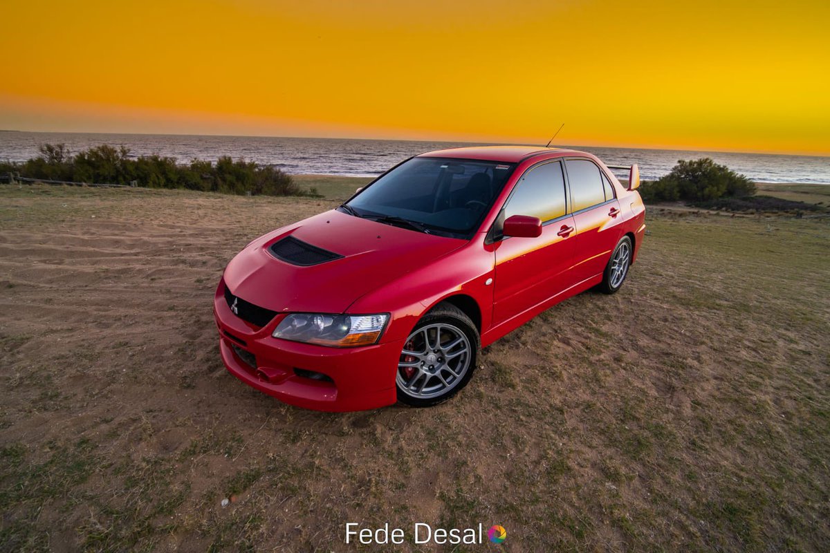 cocozeballosok's tweet photo. Genio @DesalFede con las Fotos que saco al EVO en #puntadeleste y el divino atardecer ‼️👏🏻🇺🇾 #mitsubishi #EvolutionIX https://t.co/XuCIOFJ7Bi