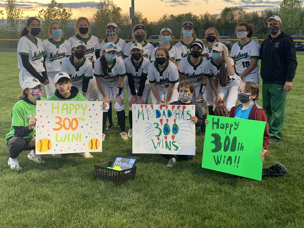 MaloneySpartans's tweet photo. The Spartan softball team defeats Plainville tonight. Head coach  Scott Aresco get his 300 win. @sportsRJ @CTVarsity @TheCoachWELI @GameTimeCT https://t.co/e6bfcJq1oL